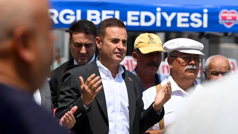 Balıkesir Büyükşehir Belediye Başkanı Akın, Sındırgı Depremi Yıl Dönümünde Bölgedeydi