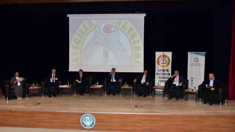 Balıkesir Üniversitesi'nde Uluslararası Medya ve Yapay Zeka Forumu