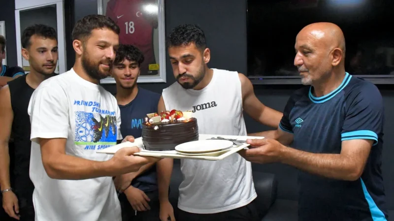 Balıkesirspor'da Yeni Sezon Hazırlıkları Hız Kesmeden Sürüyor