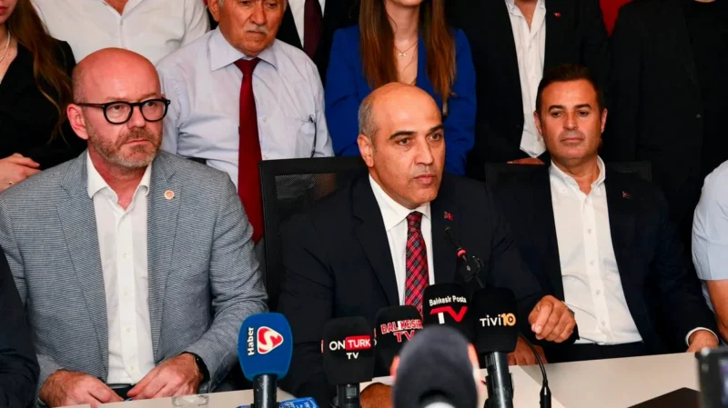 CHP Balıkesir İl Başkanı Fikret Şahin Yeni Yönetimi Açıkladı